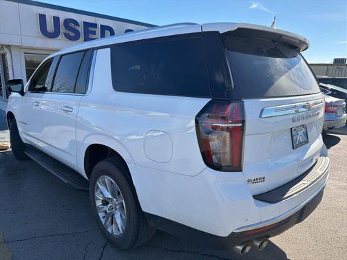 2023 Chevrolet Suburban Premier