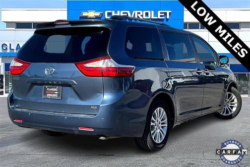 2016 Toyota Sienna XLE