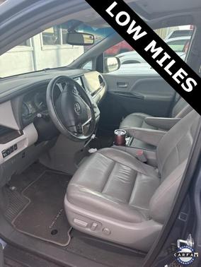 2016 Toyota Sienna XLE