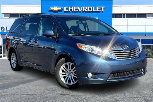 2016 Toyota Sienna XLE
