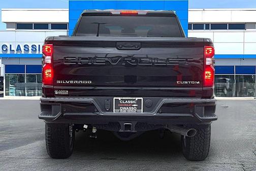 Black 2026 Chevrolet Silverado 2500 Custom