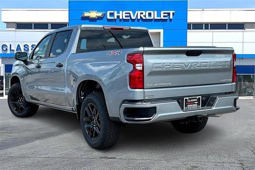 2025 Chevrolet Silverado 1500 Custom
