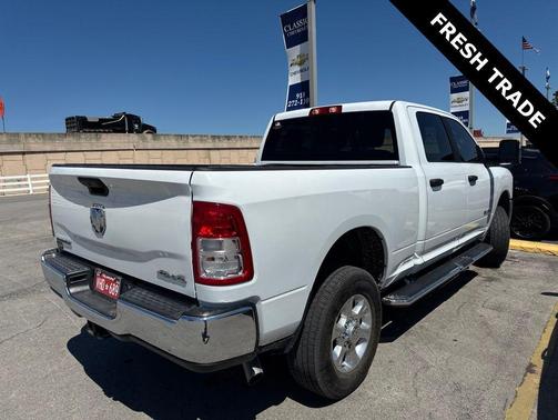 Bright White Clearcoat 2024 RAM 2500 Big Horn Crew Cab 4x4 6'4' Box