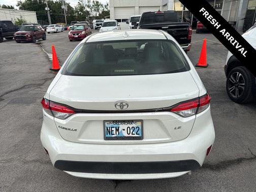 Blizzard Pearl 2020 Toyota Corolla LE