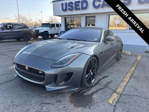 2017 Jaguar F-TYPE R