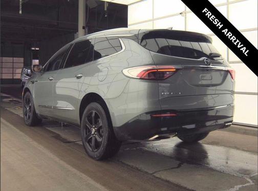 2024 Buick Enclave Essence FWD