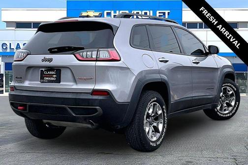 Billet Silver Metallic Clearcoat 2019 Jeep Cherokee Trailhawk