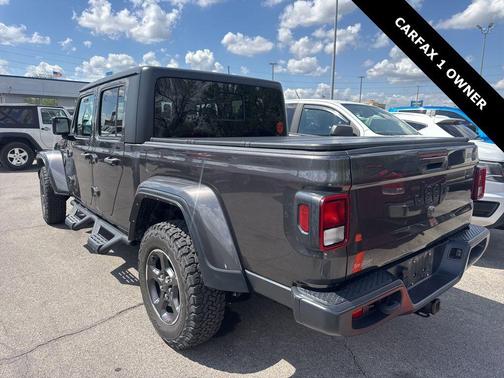 Granite Crystal Metallic Clearcoat 2021 Jeep Gladiator Sport S