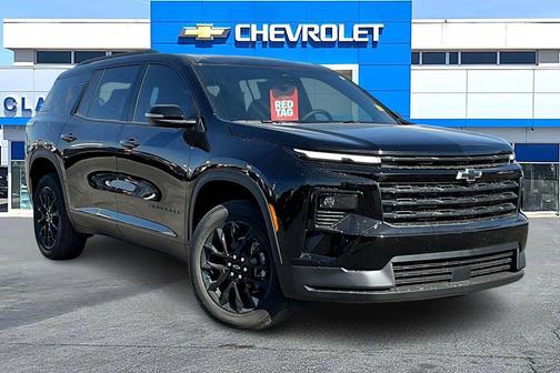 Mosaic Black Metallic 2026 Chevrolet Traverse LT