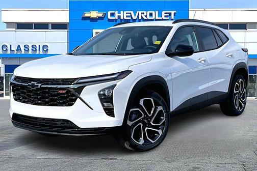 Summit White 2026 Chevrolet Trax FWD 2RS