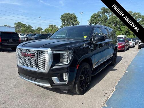 Onyx Black 2023 GMC Yukon XL Denali