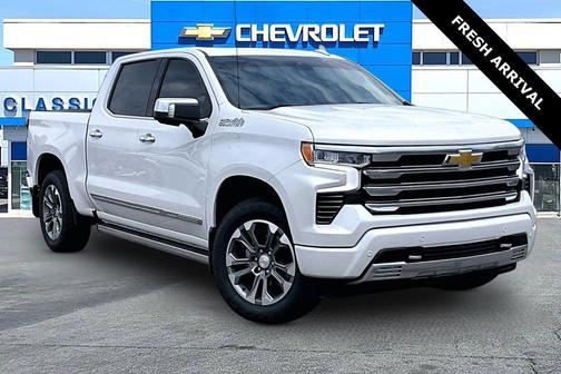 Iridescent Pearl Tricoat 2024 Chevrolet Silverado 1500 High Country