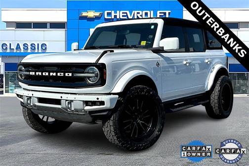 2024 Ford Bronco Outer Banks