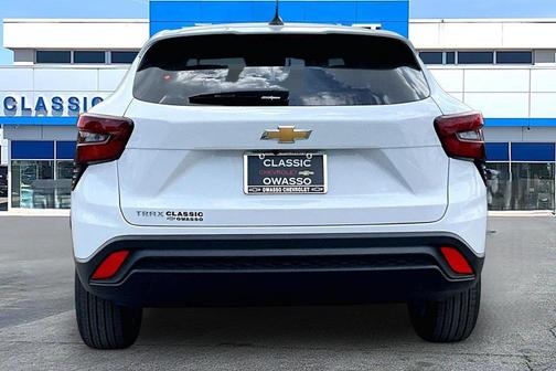 Summit White 2026 Chevrolet Trax LS