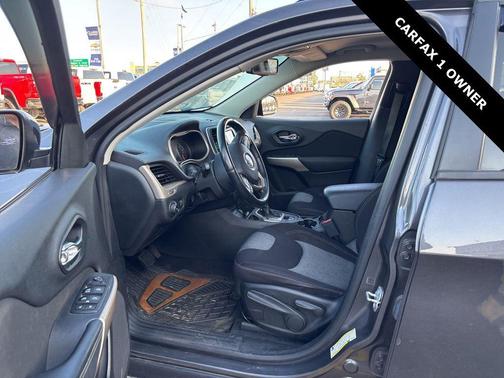 2018 Jeep Cherokee Latitude