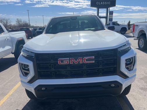 2024 GMC Canyon Elevation