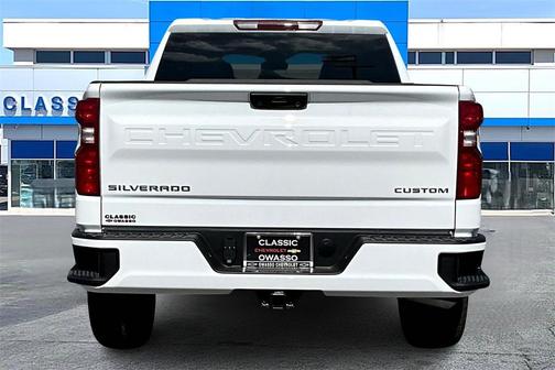 2025 Chevrolet Silverado 1500 Custom