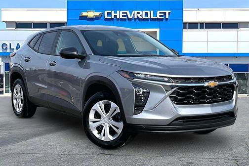 2025 Chevrolet Trax LS