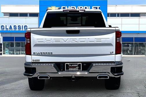 Summit White 2026 Chevrolet Silverado 1500 LT