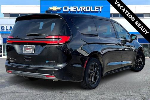 2022 Chrysler Pacifica Hybrid Limited