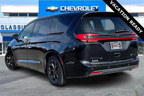 2022 Chrysler Pacifica Hybrid Limited