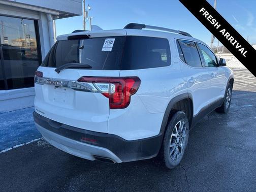 2023 GMC Acadia FWD SLT