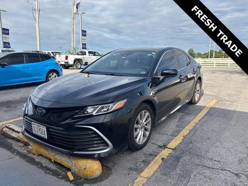 Midnight Black Metallic 2022 Toyota Camry LE