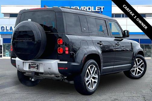 2024 Land Rover Defender 110 P400 S