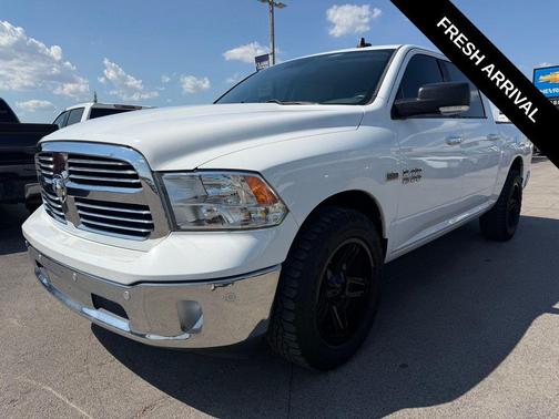 Bright White Clearcoat 2016 RAM 1500 Big Horn