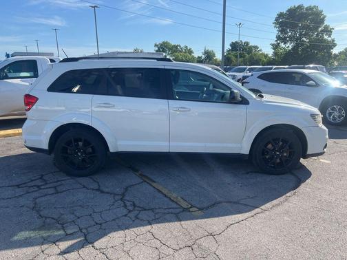 Vice White 2018 Dodge Journey GT