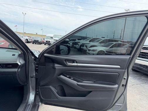 Gun Metallic 2023 Nissan Altima 2.5 SV