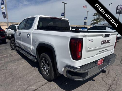 Summit White 2021 GMC Sierra 1500 SLT