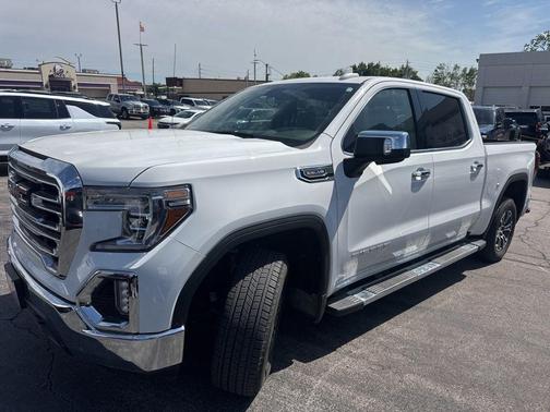 Summit White 2021 GMC Sierra 1500 SLT