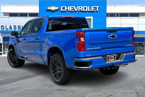 Riptide Blue Metallic 2026 Chevrolet Silverado 1500 Custom