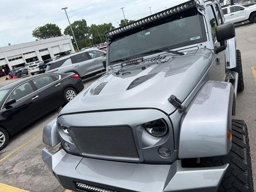 Billet Silver Metallic Clearcoat 2015 Jeep Wrangler Unlimited Rubicon