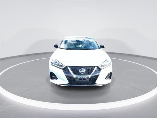 2023 Nissan Maxima Platinum