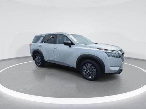 2024 Nissan Pathfinder S
