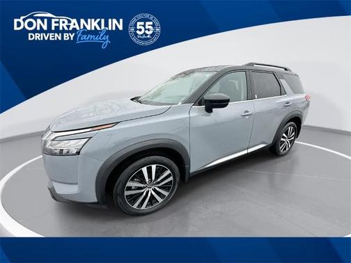 2023 Nissan Pathfinder Platinum
