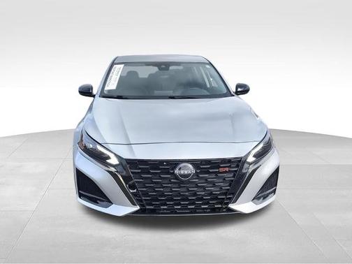 Brilliant Silver Metallic 2024 Nissan Altima 2.5 SR