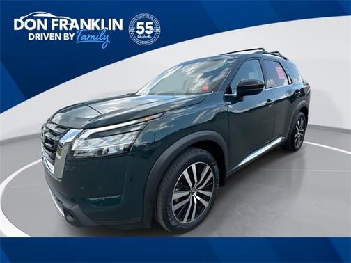 2023 Nissan Pathfinder Platinum