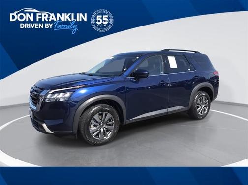2024 Nissan Pathfinder SV