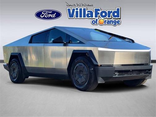 2025 Tesla Cybertruck Base