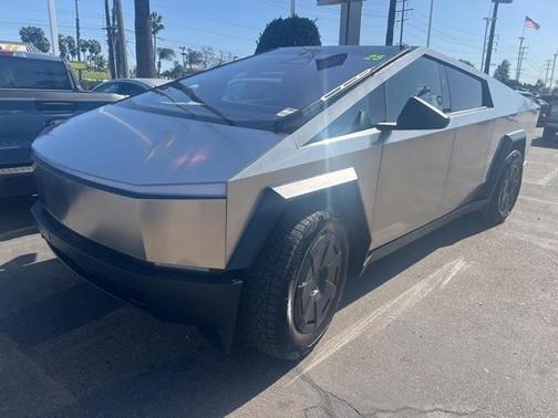 2025 Tesla Cybertruck Base
