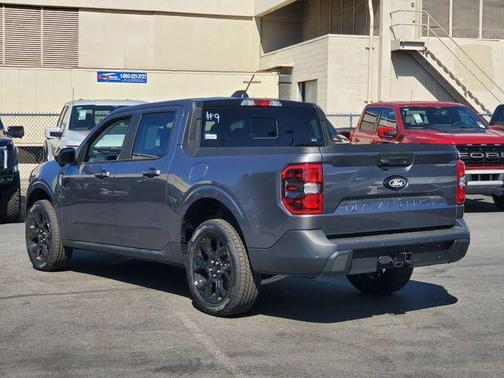 Carbonized Gray Metallic 2025 Ford Maverick Lariat