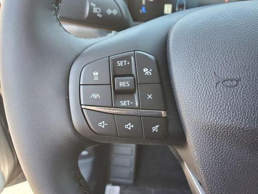 Carbonized Gray Metallic 2025 Ford Maverick Lariat