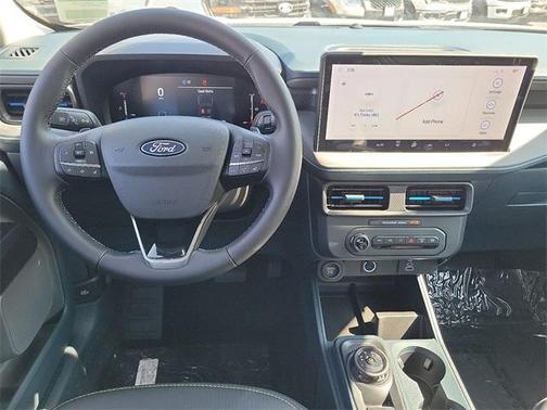 2025 Ford Maverick Lobo Standard