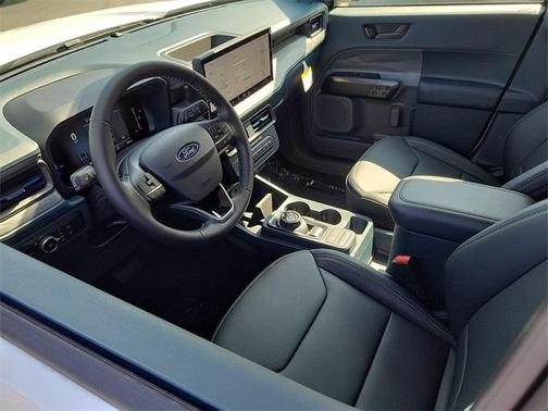 2025 Ford Maverick Lobo Standard