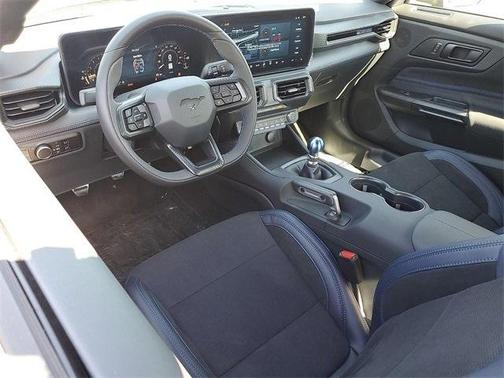 2025 Ford Mustang Dark Horse