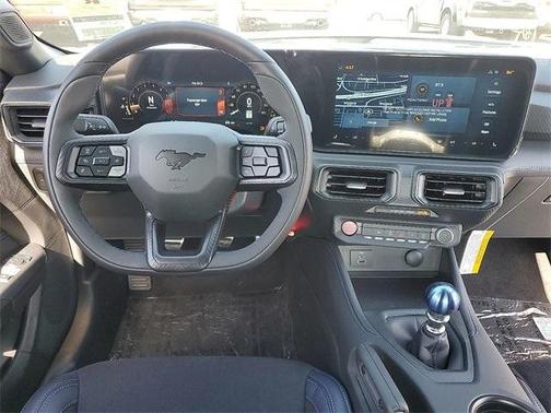 2025 Ford Mustang Dark Horse