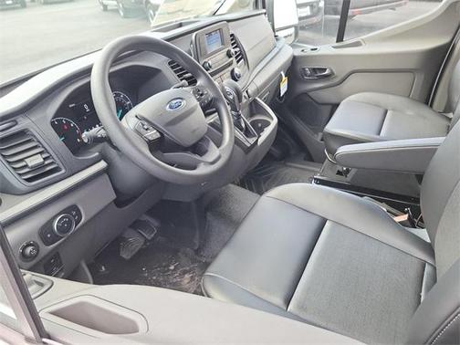 2025 Ford Transit-250 148 WB Medium Roof Cargo